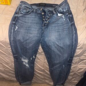 Judy Blue Women's Relaxed Fit Distressed Jeans